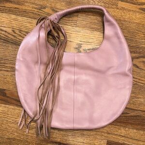 B-Low the Belt handbag